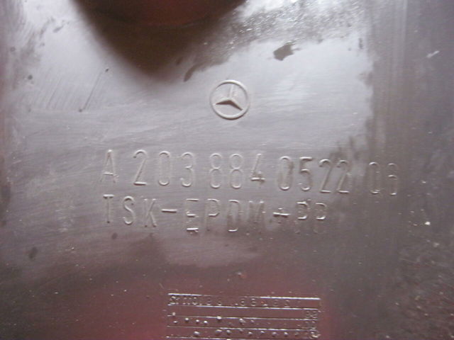 A2038840522 Подкрылок крыла переднего левый передний купить Житомир