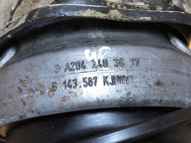A2042403717 MERCEDES Правая подушка двигателя купить в Тернополь
