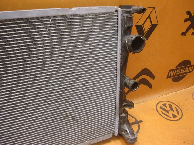 Б/у радиатор охлаждения двигателя mercedes-benz c-class (w204) (2007-2014) код: 32846 A2045001203