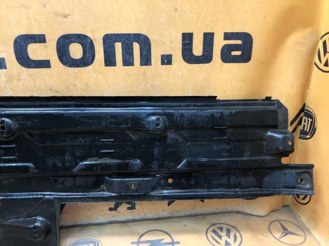 MERCEDES A2046100108 Защита днища левая в наличии Киев