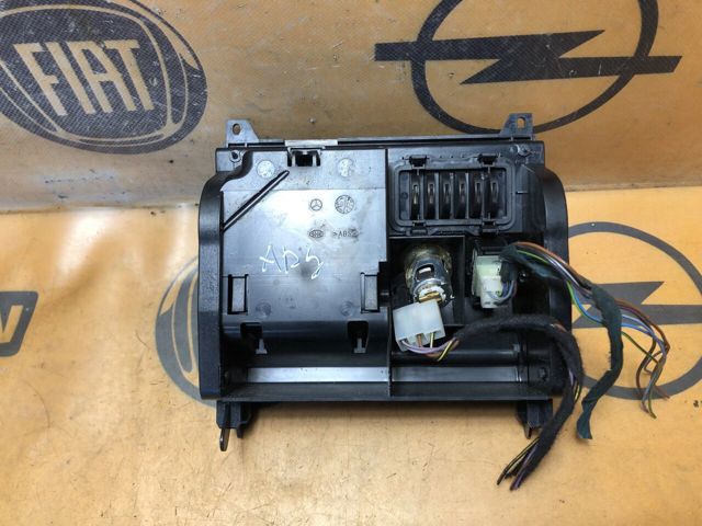 MERCEDES A2108100830 Пепельница в наличии Ужгород