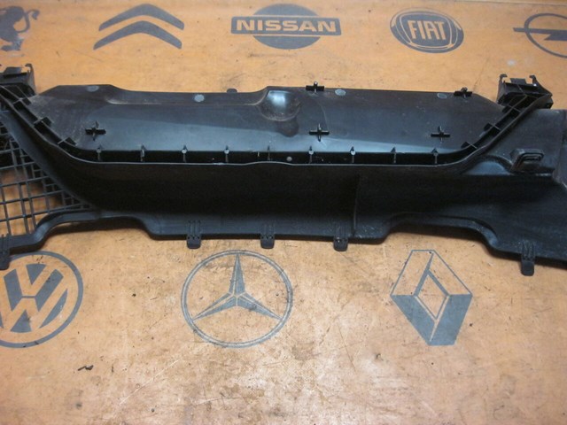MERCEDES 2108301044 Карман воздухозаборника капота в наличии Каменское