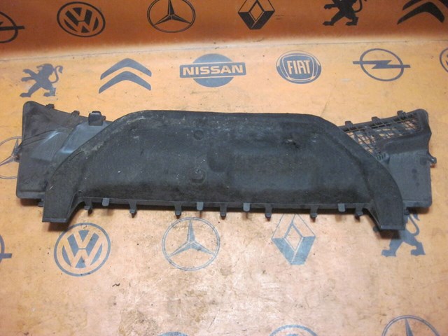 MERCEDES A2108302444 Карман воздухозаборника капота в наличии Чернигов