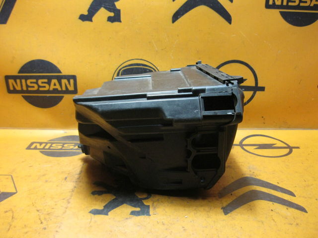 MERCEDES A2115400682 Крышка блока предохранителей в наличии Украина
