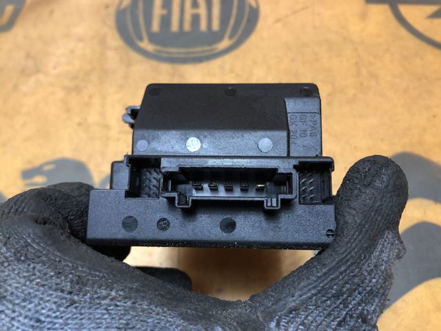 Замок зажигания A2115451408 MERCEDES
