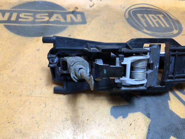 Ручка двери передней наружная левая A2117601570 MERCEDES