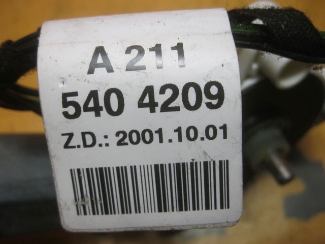 Мотор стеклоподъемника двери задней, правой A2118202442 MERCEDES