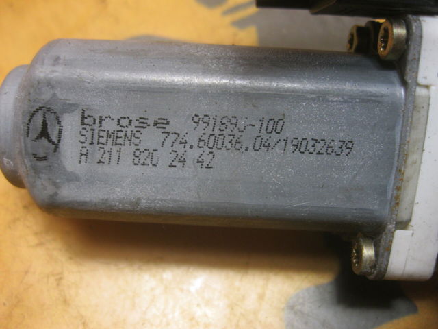 A2118202442 MERCEDES Мотор стеклоподъемника двери задней правой купить в Полтава
