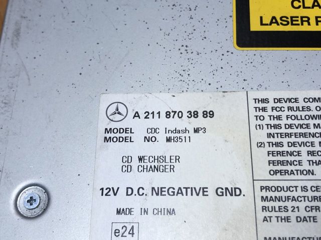 Заводская магнитола A2118703889 MERCEDES