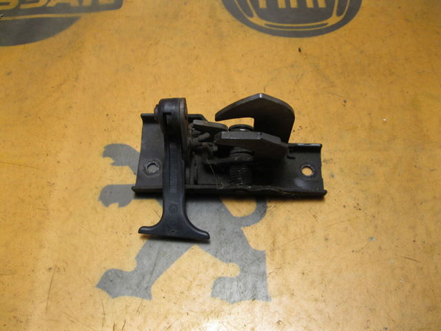 Ручка открытия капота A2118870027 MERCEDES