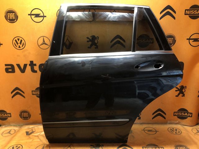 Задняя левая дверь A2517301105 MERCEDES