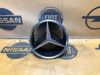 Фирменный значек решетки радиатора A2518880086 MERCEDES