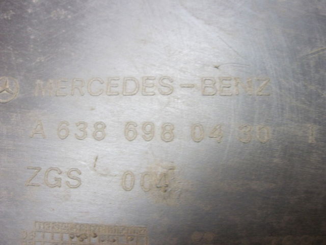 MERCEDES A6386980430 Подкрылок крыла переднего левый в наличии Полтава