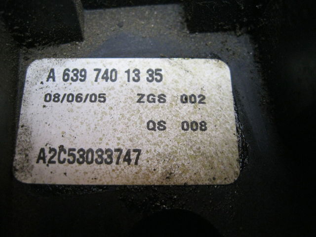 Замок двери задней правой распашной A6397401335 MERCEDES
