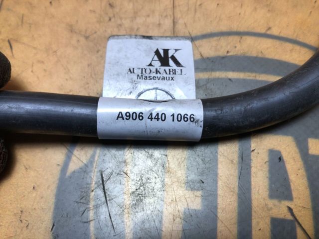 A9064401066 MERCEDES Клемма аккумулятора (АКБ) купить в Кривой Рог