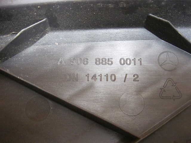 A9068850011 Накладка бампера переднего купить Винница