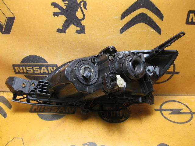 MAZDA BP4K510K0D Фара правая в наличии Ужгород