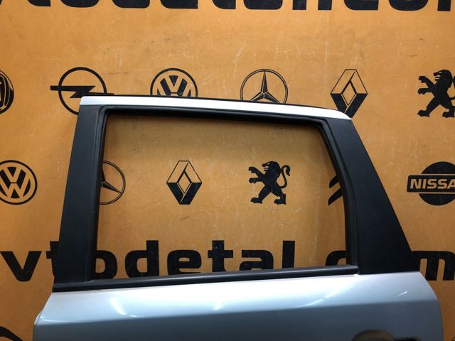 Задняя левая дверь H21019U0MA NISSAN