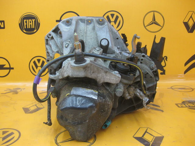 RENAULT JRQK9K КПП в наличии Черновцы
