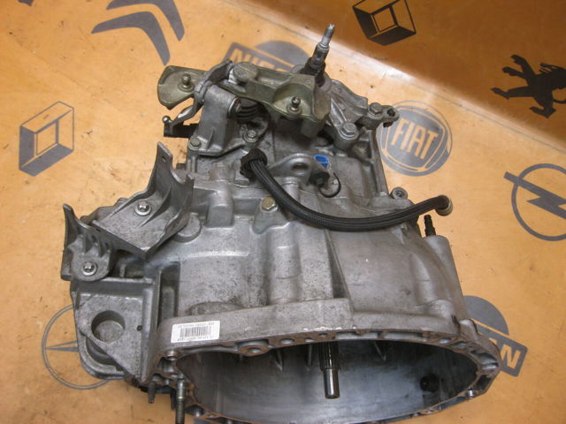 RENAULT ND0008 КПП в наличии Черновцы