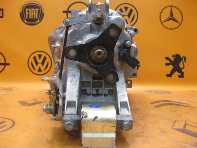 R2032610701 MERCEDES КПП в сборе (механическая коробка передач) купить в Черновцы
