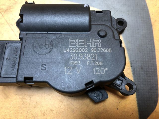 MERCEDES U4292002 в наличии Одесса