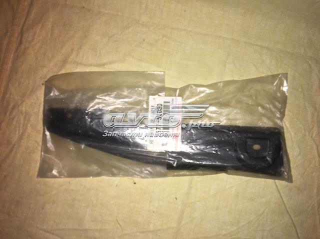 Правый кронштейн заднего бампера 5257750030 TOYOTA