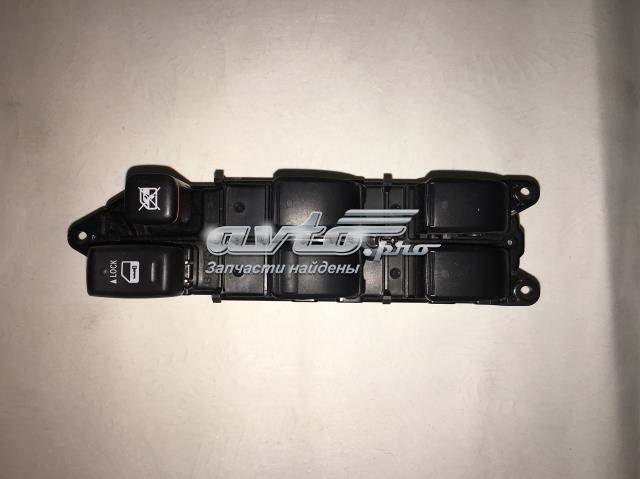 Кнопки переднего левого стекло подъёмника 8404048140 TOYOTA