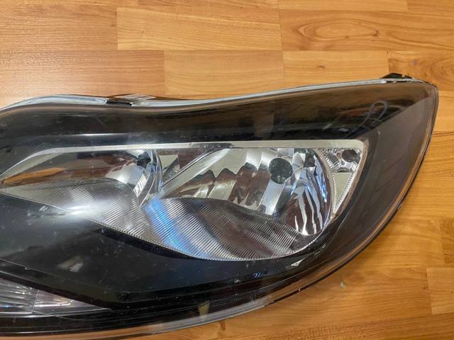 FORD BM5113W030RB Фара левая в наличии Черкассы