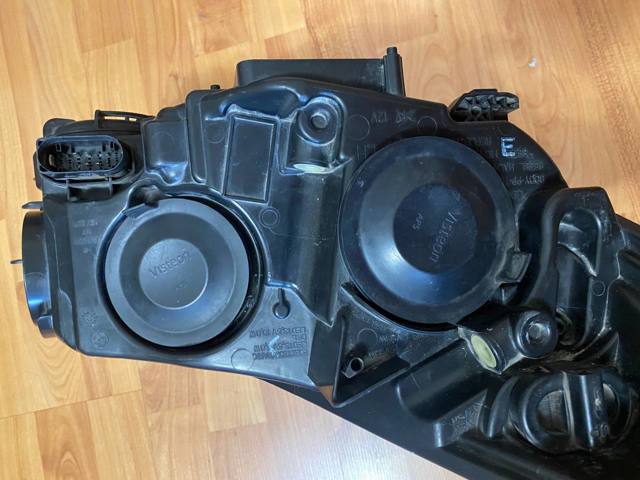 FORD BM5113W030RB Фара левая в наличии Павлоград