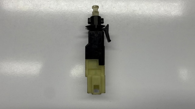 MERCEDES 0015456709 Датчик включения стопсигнала в наличии Сумы