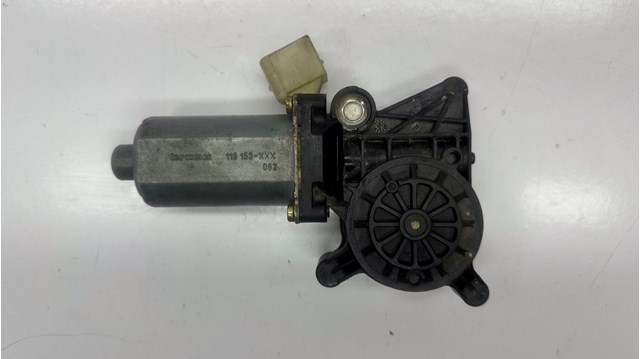 0130821709 MERCEDES Мотор стеклоподъемника двери передней правой купить в Житомир