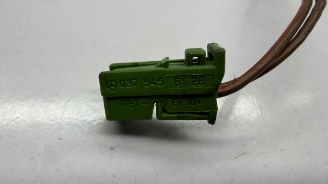 MERCEDES 0375456128 в наличии Черновцы