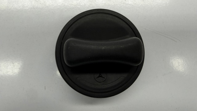 Пробка бензобака 1404700005 MERCEDES