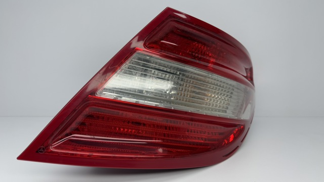 MERCEDES 2048200264 Задний фонарь в наличии Черновцы