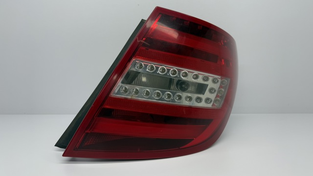 2048204764 MERCEDES Задний фонарь купить в Николаев