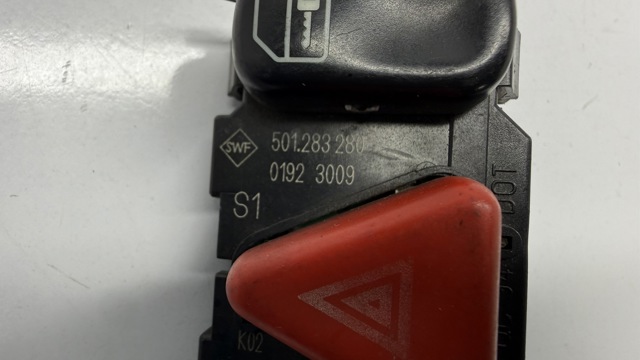 2088200310 MERCEDES Кнопка включения аварийного сигнала купить в Ужгород