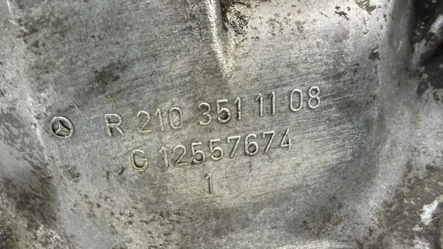 MERCEDES 2103511108 в наличии Украина