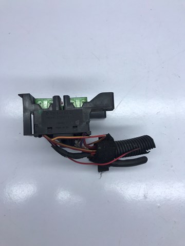 Блок предохранителей задний, салонный 2115450301 MERCEDES