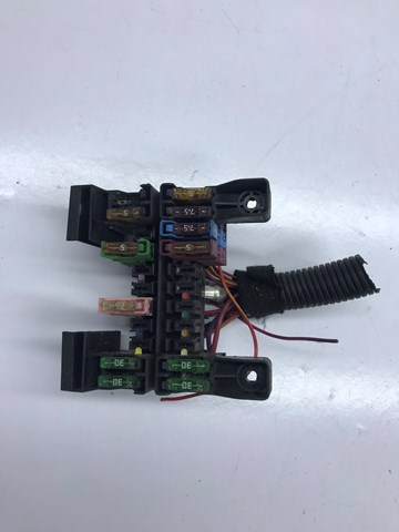 2115450301 MERCEDES Блок предохранителей задний салонный купить в Львов
