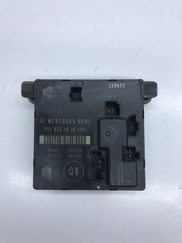 Блок комфорта задней двери 2118201526 MERCEDES