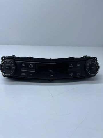 MERCEDES A2118302090 Блок управления кондиционером в наличии Николаев