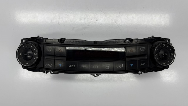 Блок управления печкой 2118302385 MERCEDES