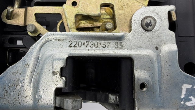 MERCEDES 2207305735 в наличии Хмельницкий