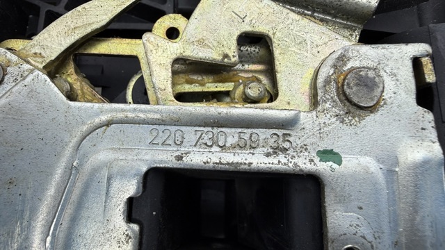 2207305935 MERCEDES купить в Днепр