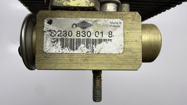MERCEDES 2208300758 Испаритель кондиционера в наличии Черкассы