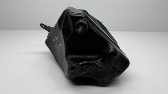 A2218600360 MERCEDES Бачок омывателя купить в Кривой Рог