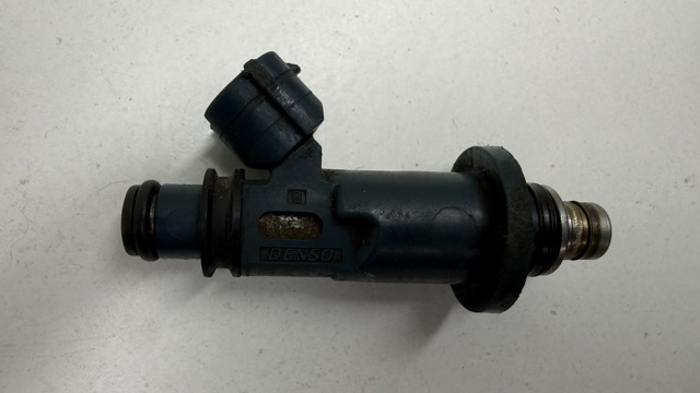 Клапанная форсунка 2325020020 TOYOTA