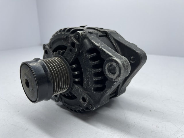 TOYOTA 2706031050 Генератор в наличии Ирпень