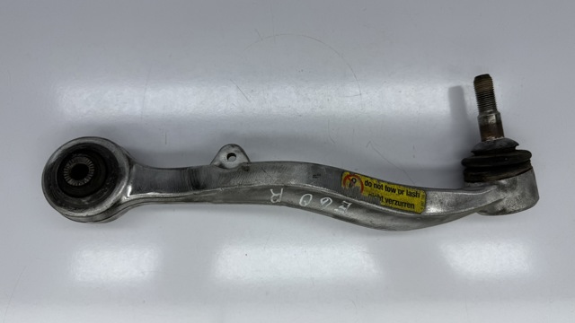 Передний нижний рычаг 31126760182 BMW